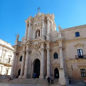 https://casa-cristina.sicilyhotelsitaly.net