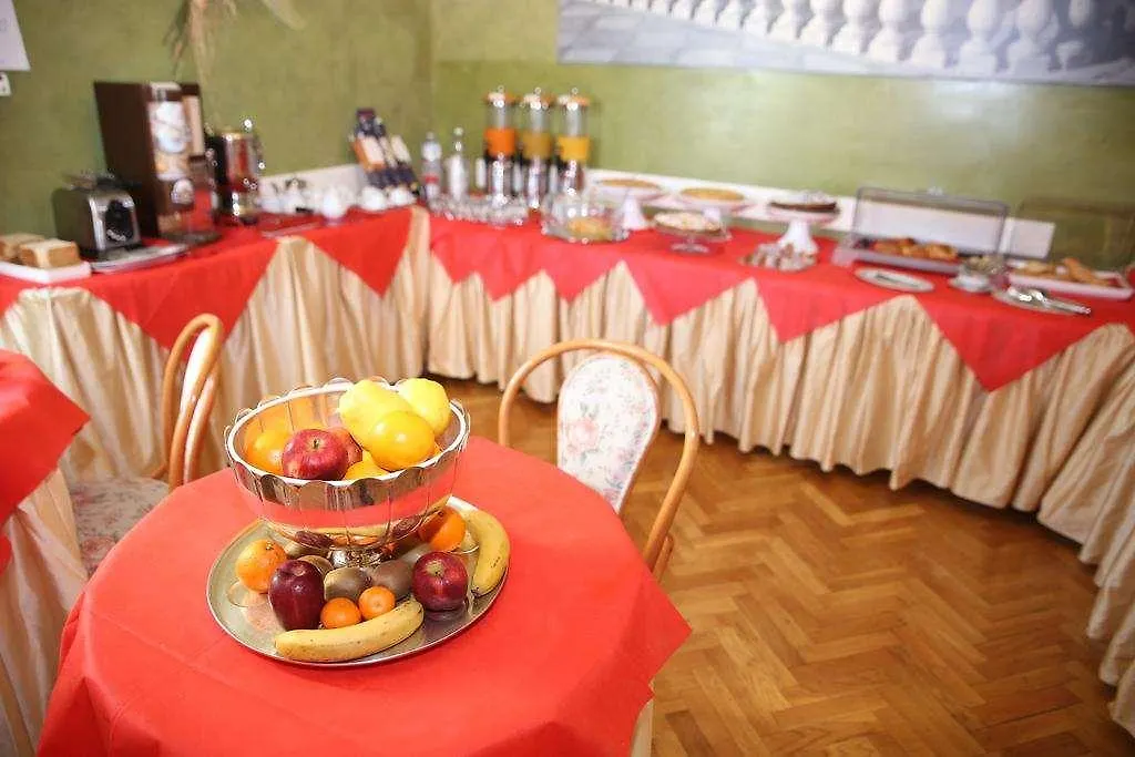 Hotel Gennarino Livorno 3*,