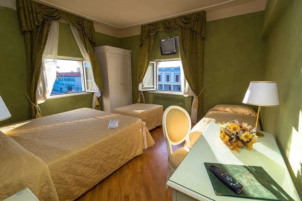 Hotel Gennarino Livorno 3*,  Italy
