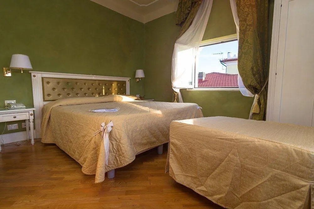 Hotel Gennarino Livorno 3*,  Italy