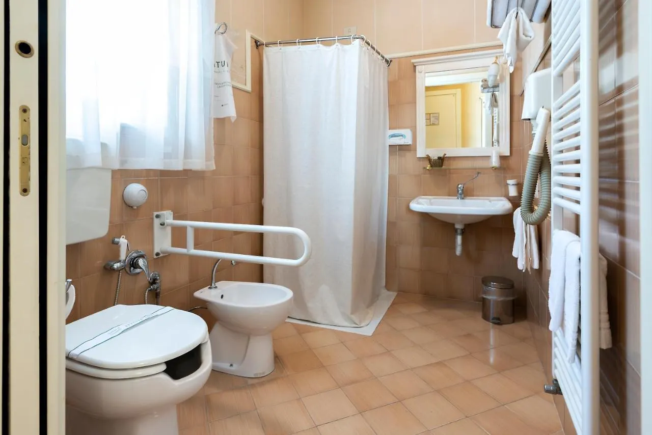 Hotel Gennarino Livorno Italy
