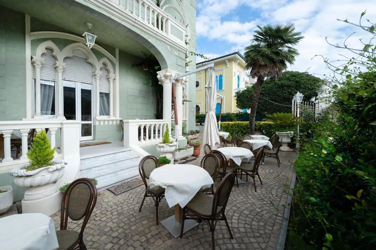 Hotel Gennarino Livorno Italy